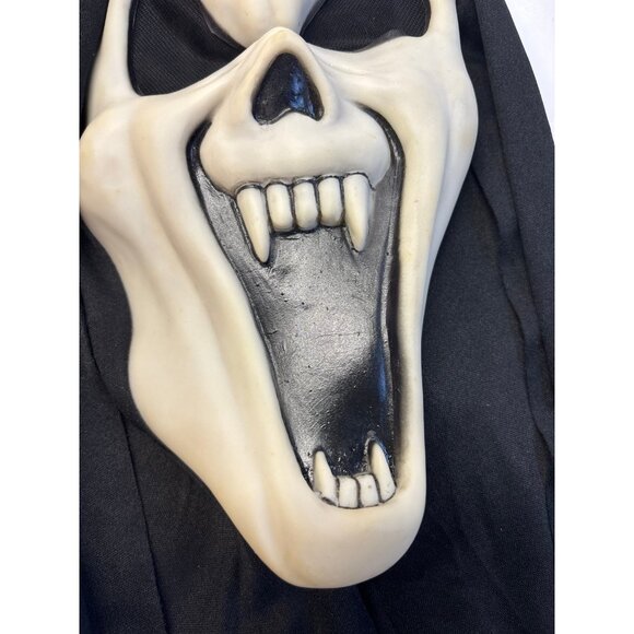 Easter Unlimited Inc Scream‎ Vampire Mask - Picture 2 of 6